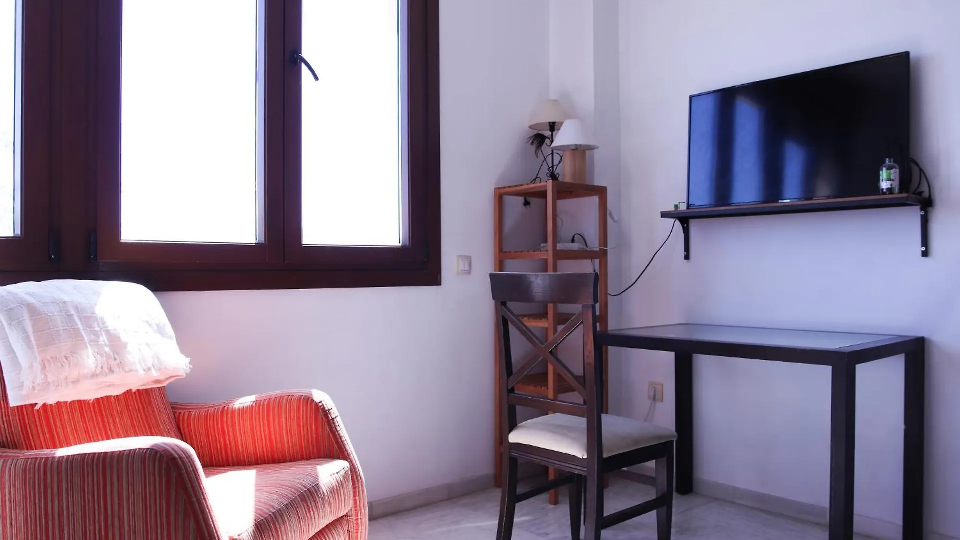 Se - Peaceful Shiny Apartment Near Fibes Sevilla