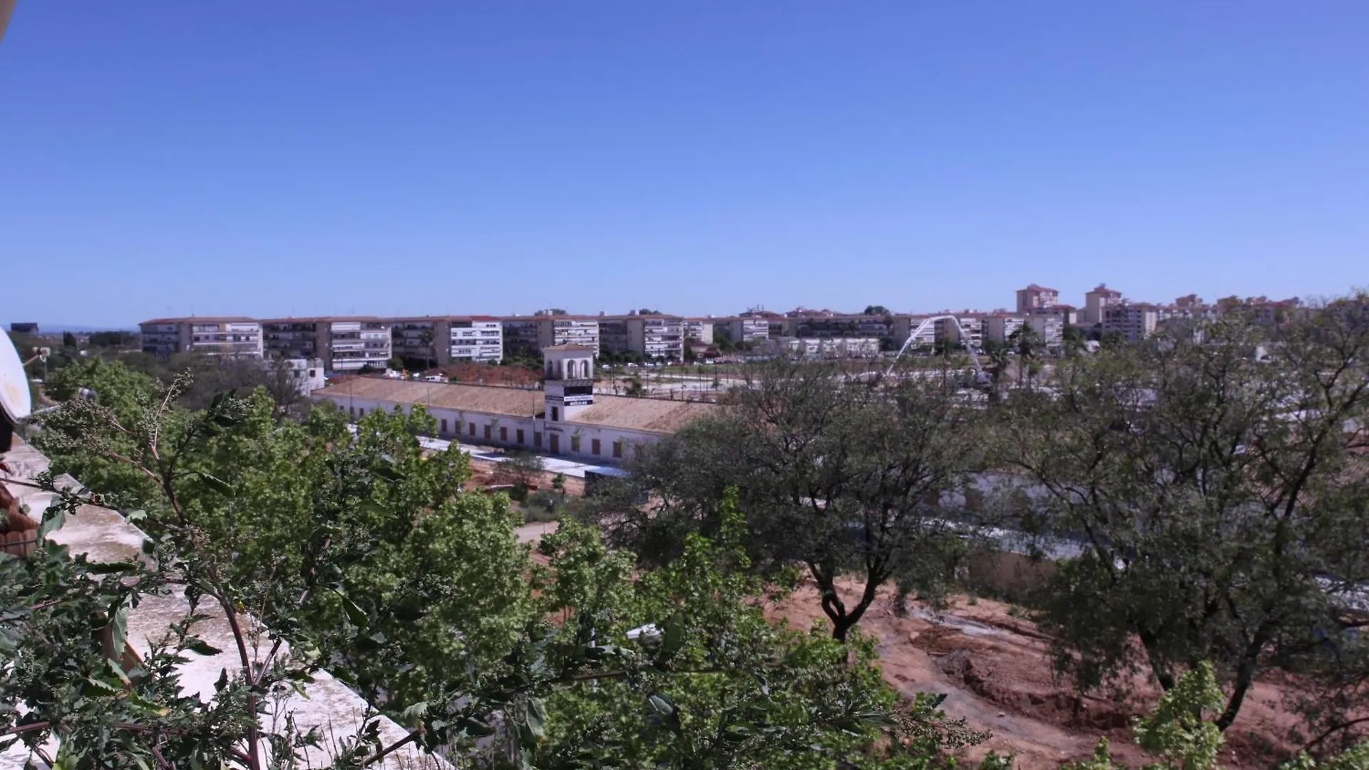 Aparthotel Se - Peaceful Shiny Apartment Near Fibes Sevilla